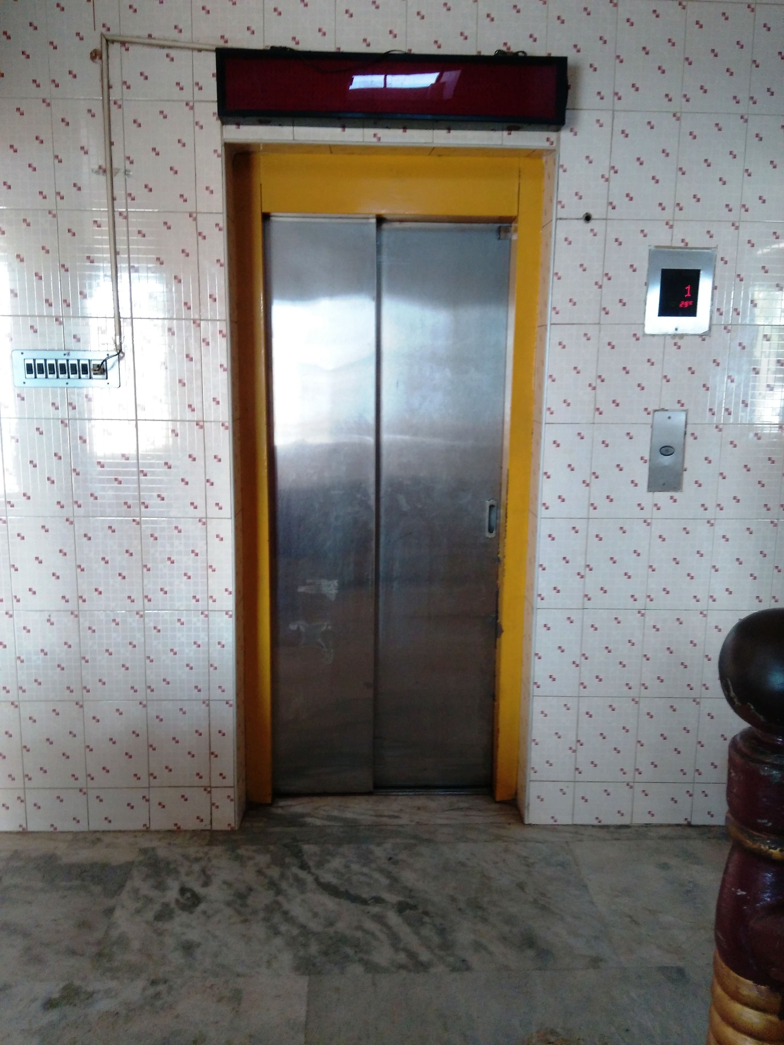 Hotel Jagan lift facility Karaikudi