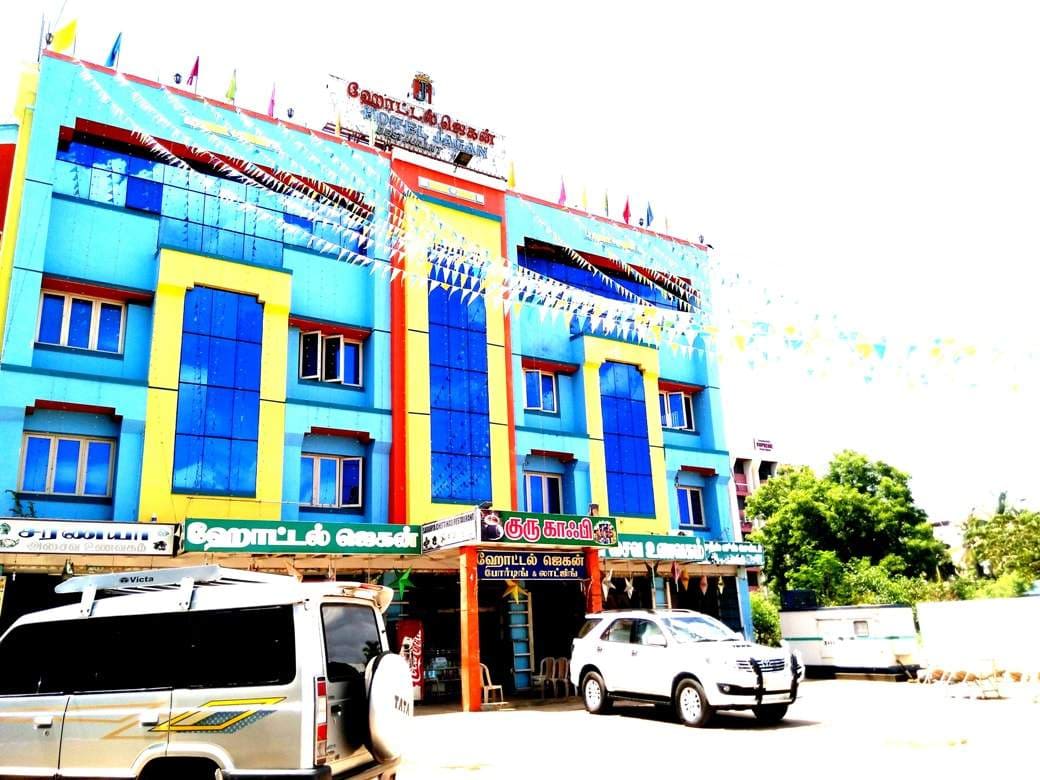 hotel near me